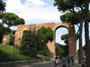 Reste eines Äquadukts an der Via di San Gregorio